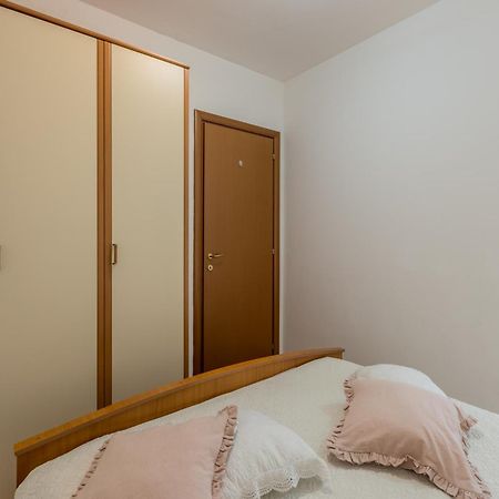 Apartment Split Karoglan Экстерьер фото