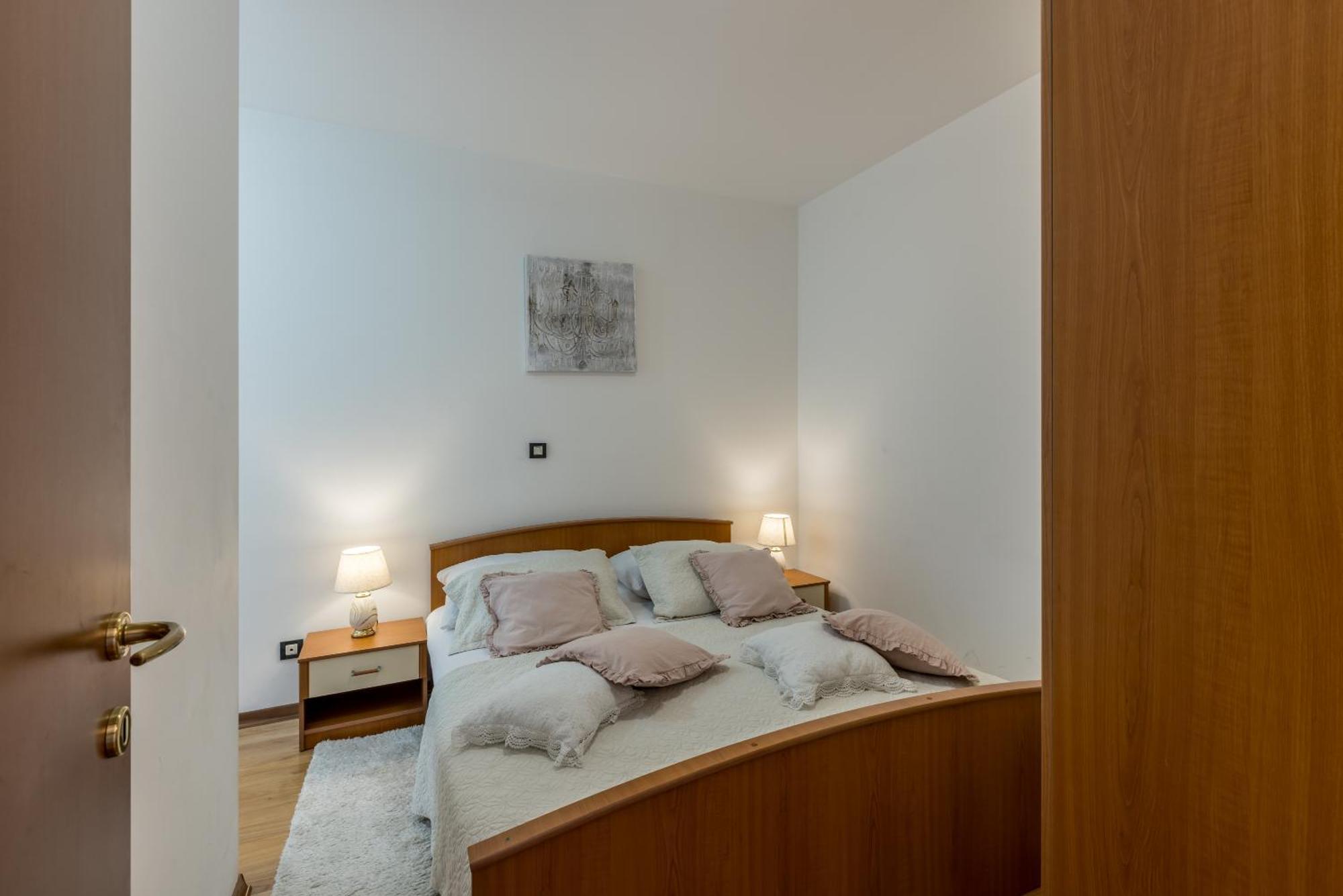 Apartment Split Karoglan Экстерьер фото