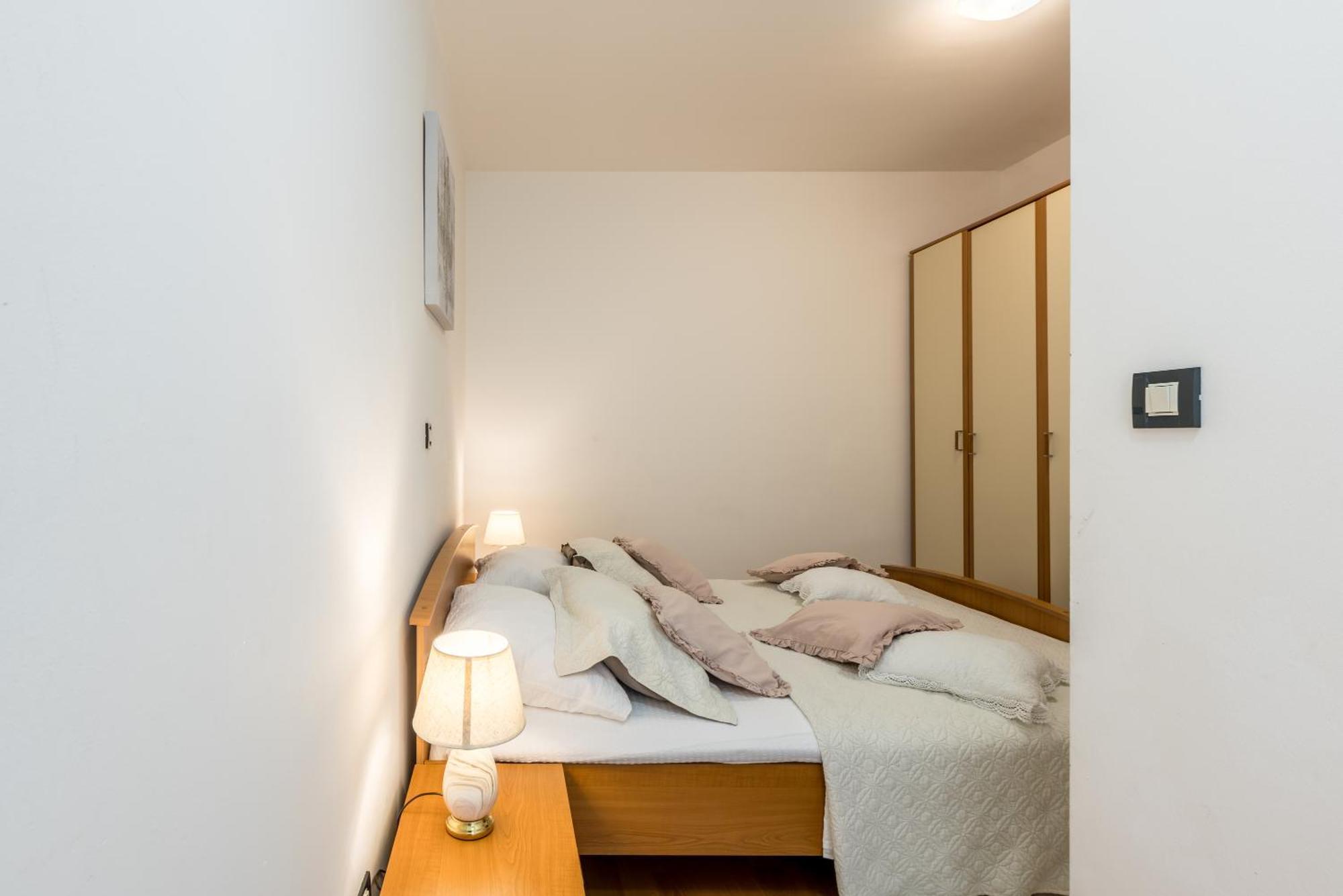 Apartment Split Karoglan Экстерьер фото