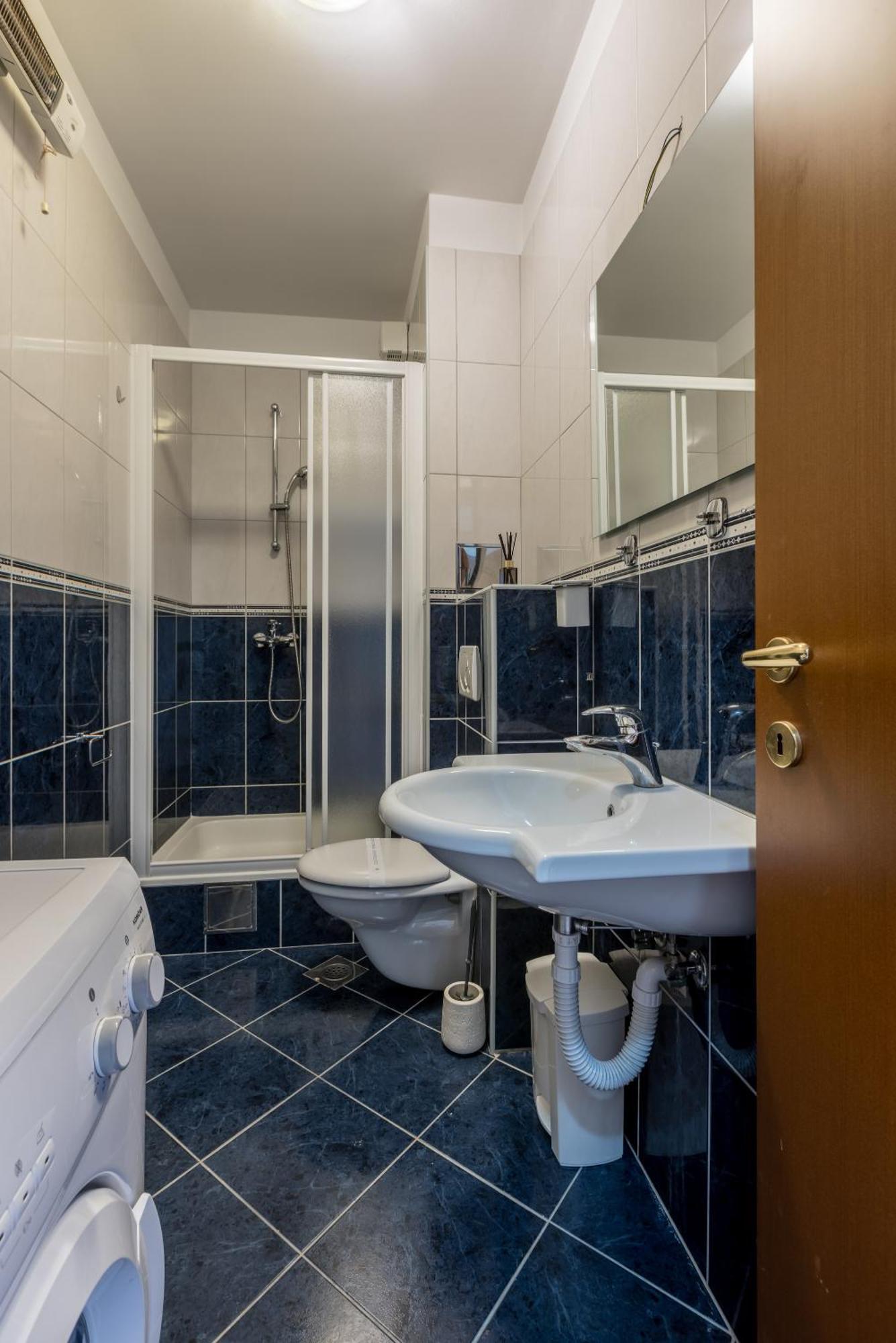 Apartment Split Karoglan Экстерьер фото